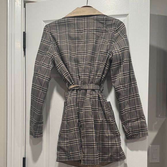 Tan Plaid Lined Women's Trench Coat - Picture 5 of 5